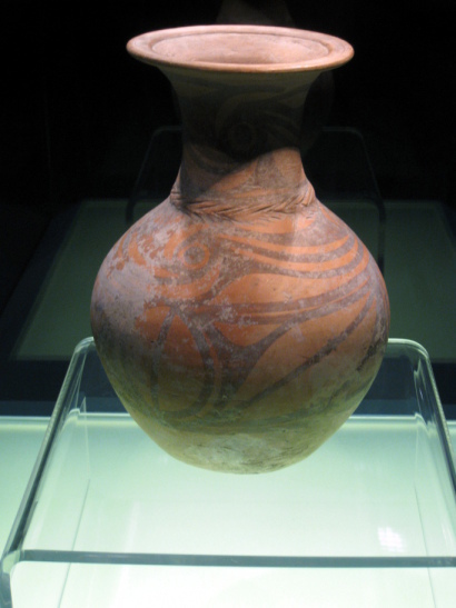 Interesting vase in the Shanghai Museum