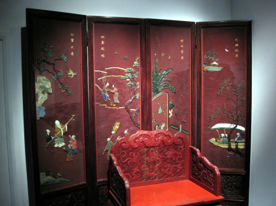 Lacquer screen with jade inlay, Shanghai Museum